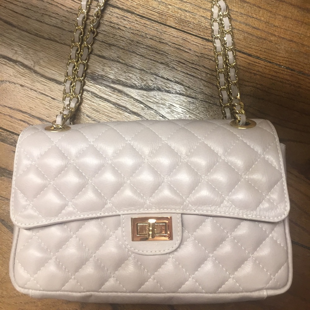 Brand NEW Italian leather shoulder bag!
